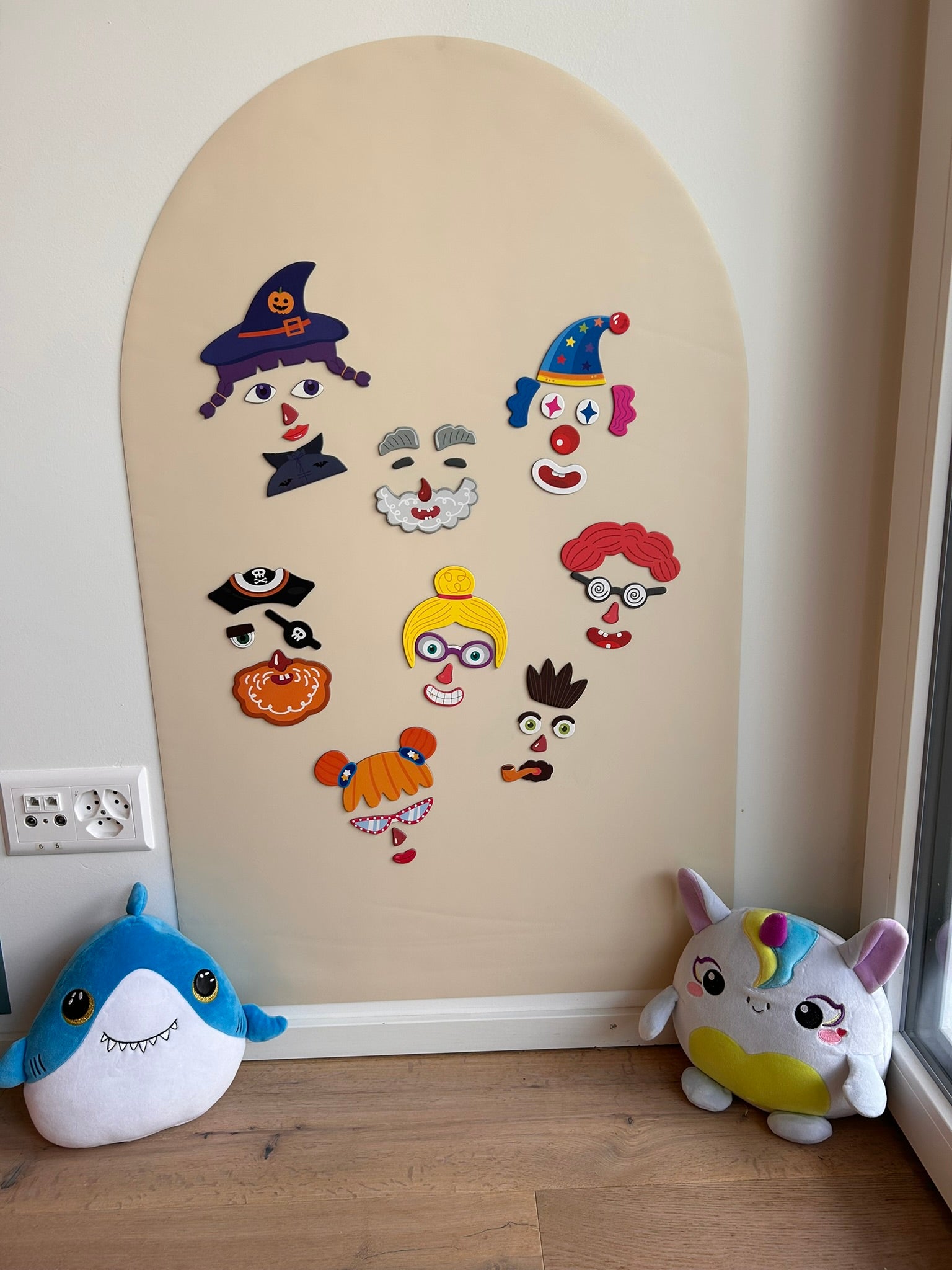 Magnetische Wandtafel (76x95cm)